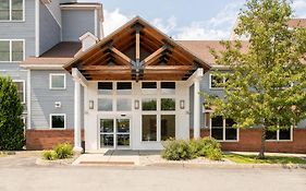 White River Inn & Suites
